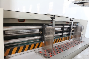 Máquina impresora troqueladora de alta velocidad