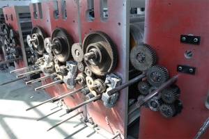 Máquina impresora troqueladora de alta velocidad