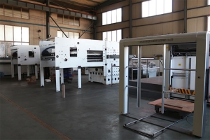 Troqueladora semiautomática